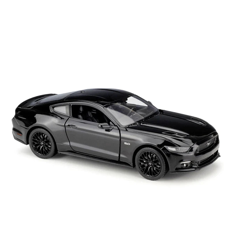CARRO COLECIONAVEL 2015 FORD MUSTANG GT