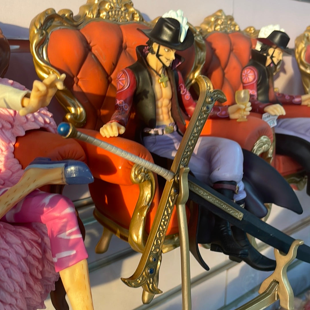 FIGURA DE AÇÃO DRÁCULA MIHAWK - ONE PIECE