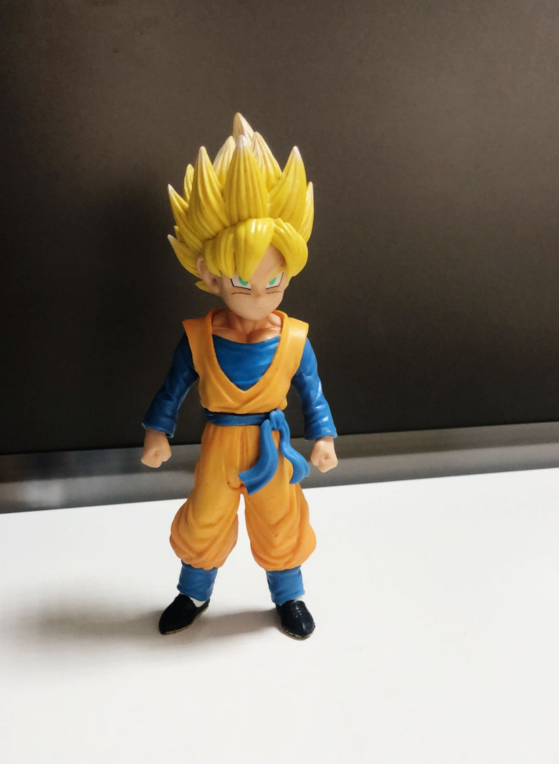 FIGURA DE AÇÃO GOTEN- DRAGON BALL