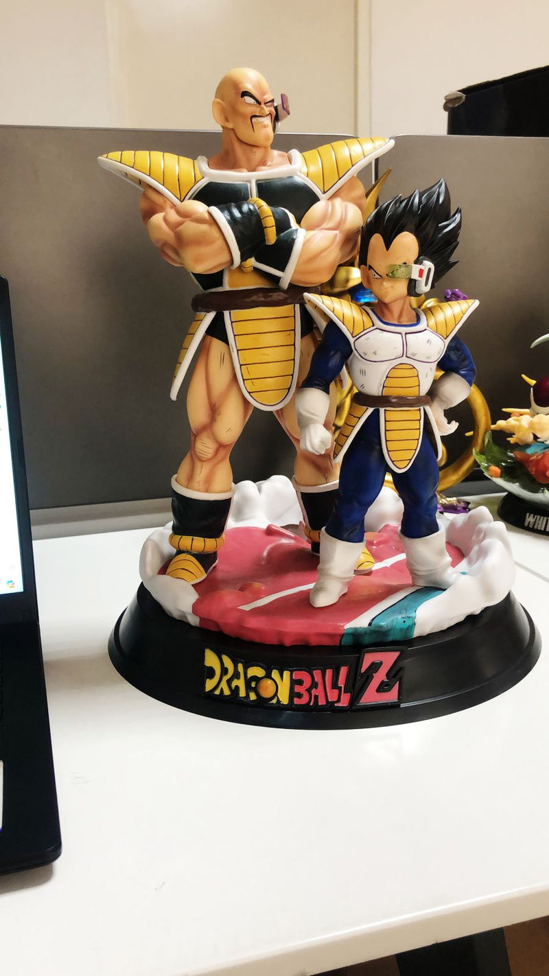 FIGURA DE AÇÃO VEGETA DEBUT ESCENE 30cm DRAGON BAL - NOVO