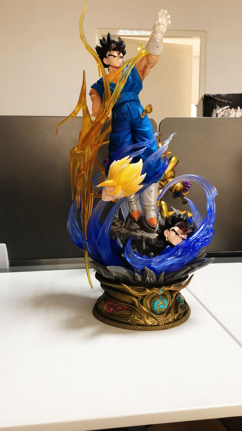 FIGURA DE AÇÃO VEGETA 50cm DRAGON BAL - NOVO