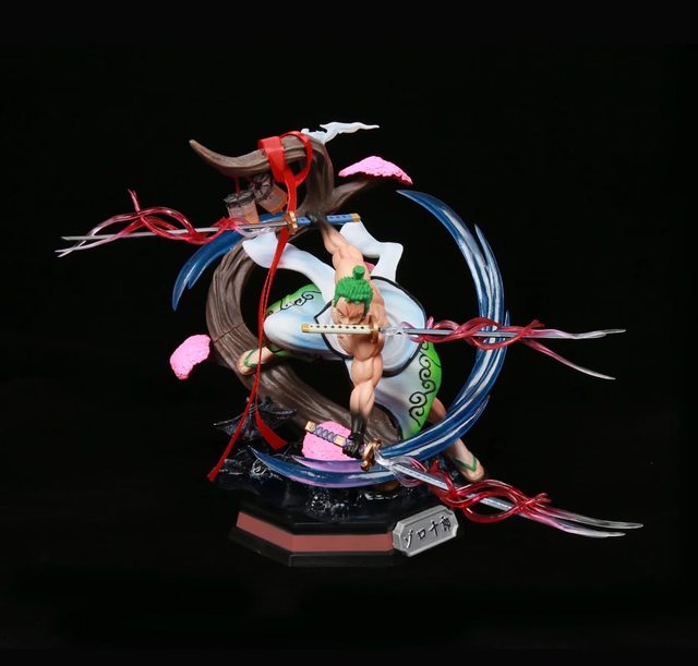 FIGURA DE AÇÃO ZORO LUMINOSA 15cm - ( Pequena )ONE PIECE