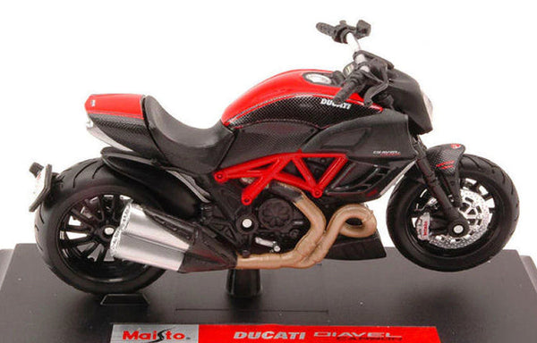 MOTORIZADA COLECIONÁVEL DUCATI DIAVEL CARBON ESCALA 1:12