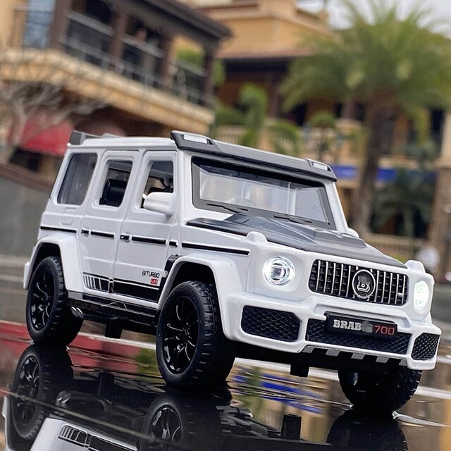 CARRO COLECIONAVEL MERCEDES G700