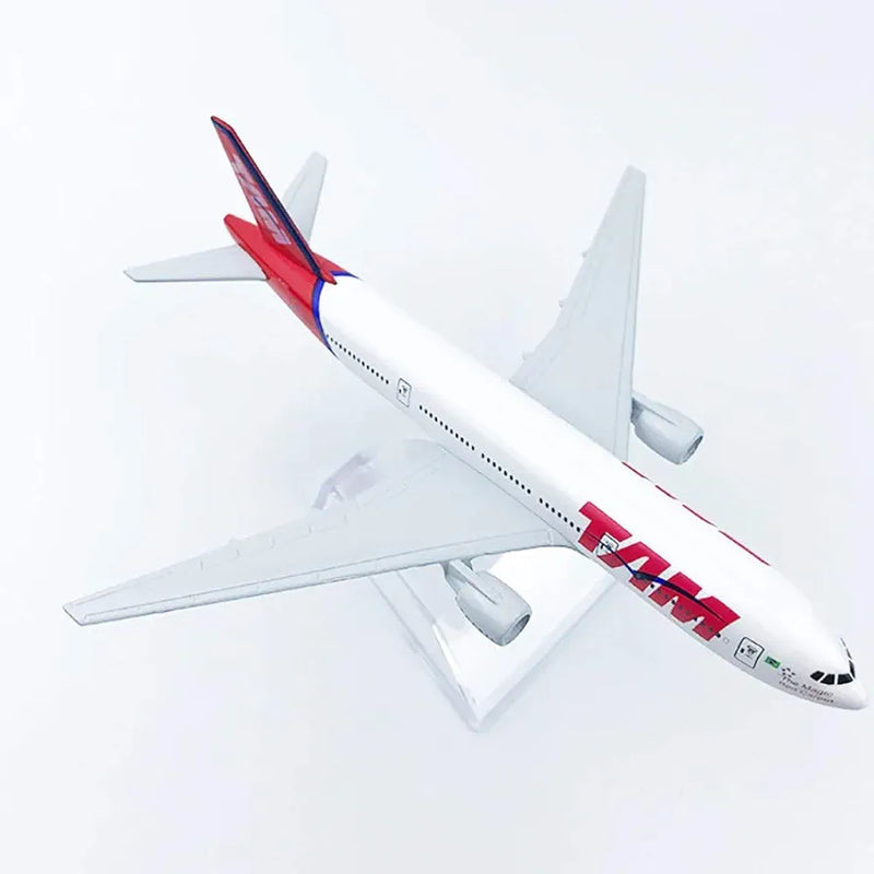 AVIÃO COLECIONÁVEL TAM 380 ESCALA 16 cm