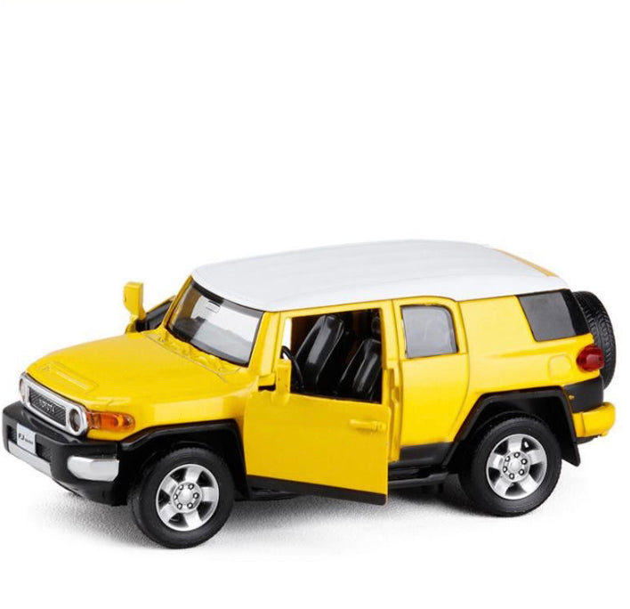 CARRO COLECIONÁVEL TOYOTA FJ CRUISER ESCALA 1:36