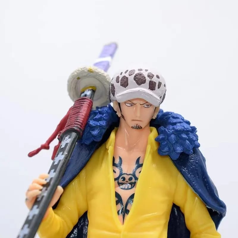 FIGURA DE AÇÃO TRAFALGAR LAW 2 (MÉDIO)- ONE PIECE