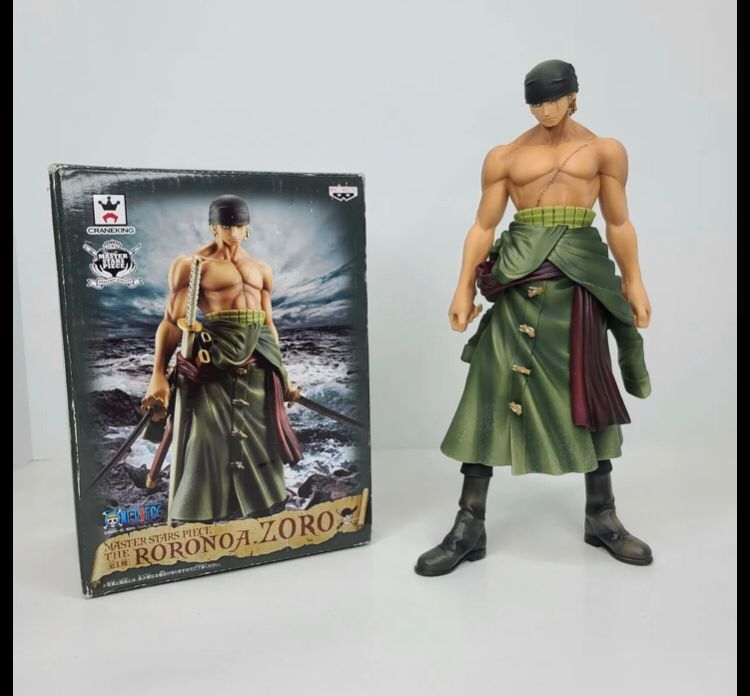 FIGURA DE AÇÃO ZORO - ONE PIECE