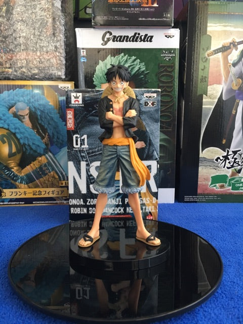 FIGURA DE AÇÃO MONKEY D LUFFY (PRETO) - ONE PIECE