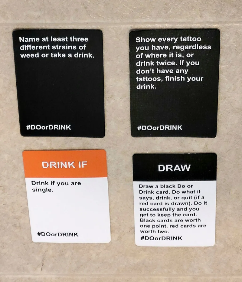 JOGO DE CARTAS DO OR DRINK - WIN OR BLACKOUT